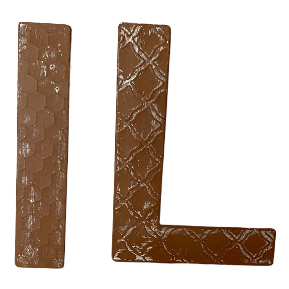 ASHLAND WALL DECOR MONOGRAM LETTER “L” & “I”